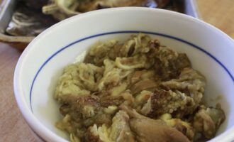 Баклажаны запеченные в духовке целиком