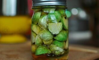 Брюссельская капуста маринованная