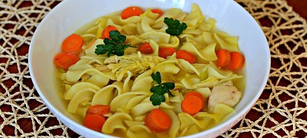 Суп-лапша на курином бульоне