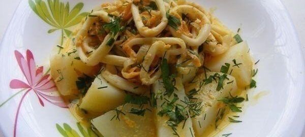Кальмар со сметаной и морковью