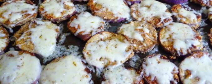 Баклажаны с сыром и чесноком