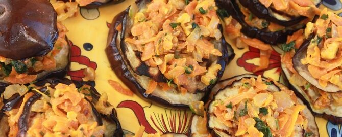 Баклажаны с чесноком и морковью