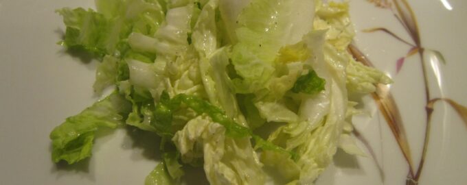 Салат из пекинской капусты с маслом