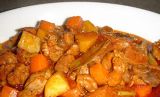 Мясо с картошкой в мультиварке