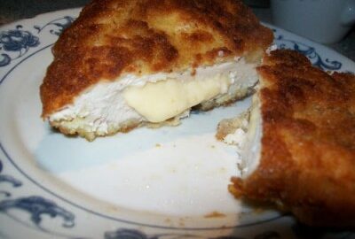 Куриные грудки, фаршированные сыром