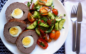 Мясной рулет в мультиварке