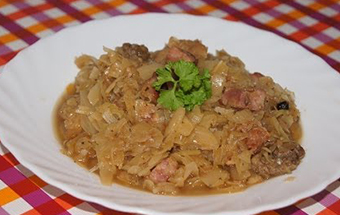 Мясо с капустой и картошкой