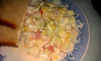 Салат с пекинской капустой и ветчиной
