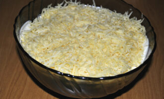 Салат с печенью и яйцами
