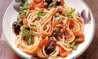 Салат со спагетти