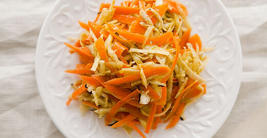 Витаминный салат с уксусом