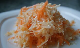 Салат из дайкона и моркови