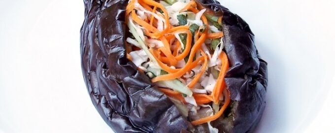 Баклажаны фаршированные квашеные