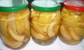 Маринованные яблоки на зиму