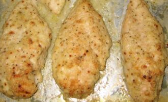 Куриная грудка с сыром в духовке