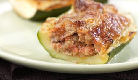 Кабачки, фаршированные фаршем