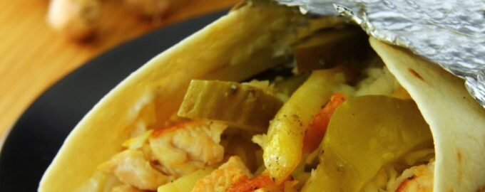 Шаурма с курицей и картошкой