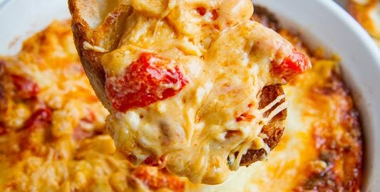 Запеченный красный перец с сыром