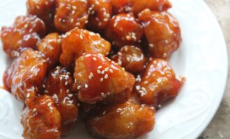 Куриные грудки с медом и кунжутом