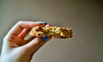 Овсяное печенье без муки, без сахара, без масла