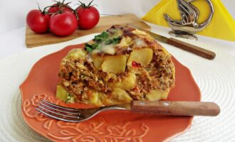 Картофельная запеканка с курицей в мультиварке