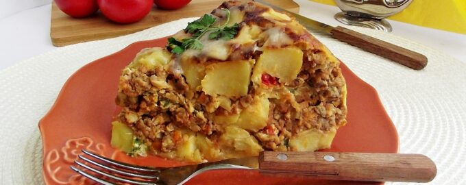 Картофельная запеканка с курицей в мультиварке