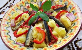 Салат со шпротами