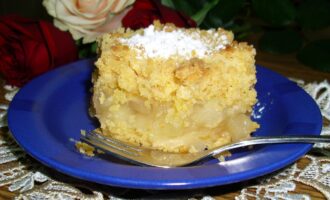 Насыпной пирог с яблоками