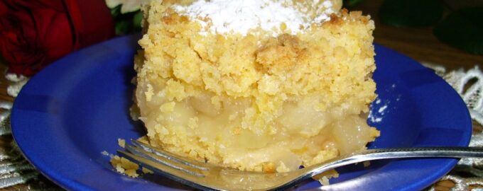 Насыпной пирог с яблоками