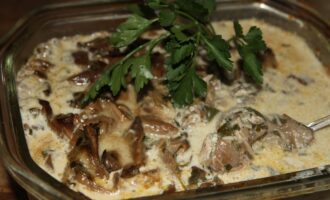 Куриная грудка с вешенками