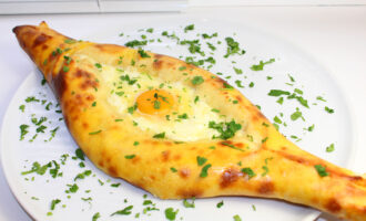 Хачапури по-аджарски. Кавказская кухня
