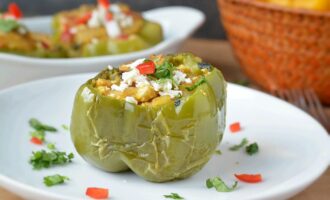 Вегетарианский фаршированный перец