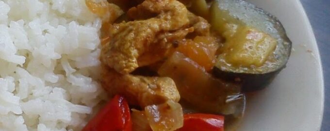 Курица, тушеная с овощами в микроволновке