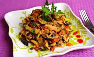 Салат из баклажанов и картофеля