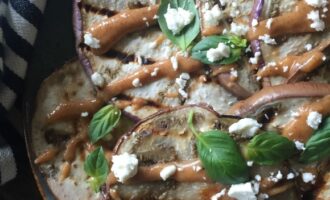 Баклажаны с ореховым соусом