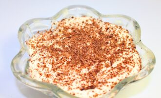 Чернослив в сметане с грецкими орехами десерт