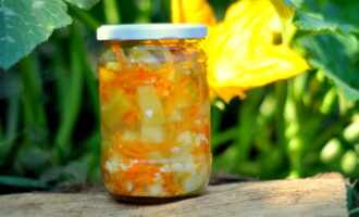 Консервированные пряные кабачки
