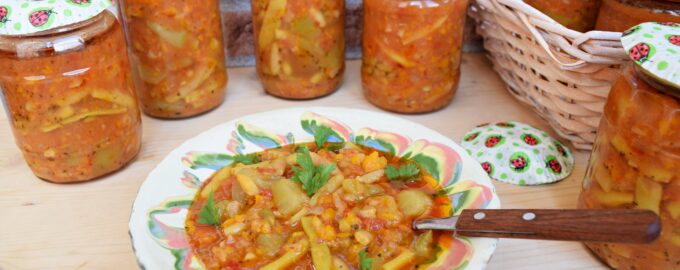 Спаржевая фасоль с кабачками на зиму