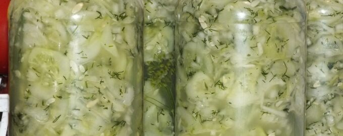 Салат из огурцов с укропом на зиму