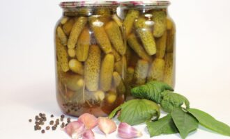 Хрустящие огурцы с кетчупом чили (заготовки, консервация, закрутки)