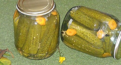 Огурцы маринованные с морковью и луком на зиму