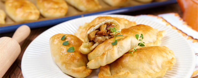 Пироги с лисичками