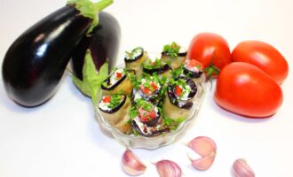 Закуска из баклажанов (чесночные рулеты)