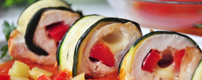 Рулетики из кабачков с курицей