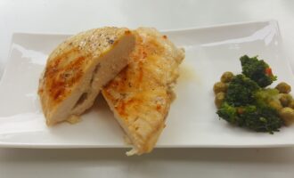 Куриное филе, фаршированное сыром