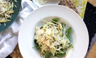 Салат из кольраби и яблок
