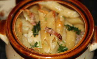 Макароны в сырном соусе
