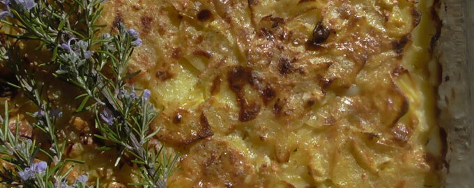 Картофель по-французски в духовке
