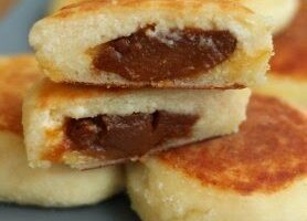 Сырники с вареной сгущенкой