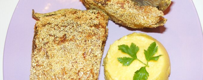 Жареная рыба в кукурузной муке